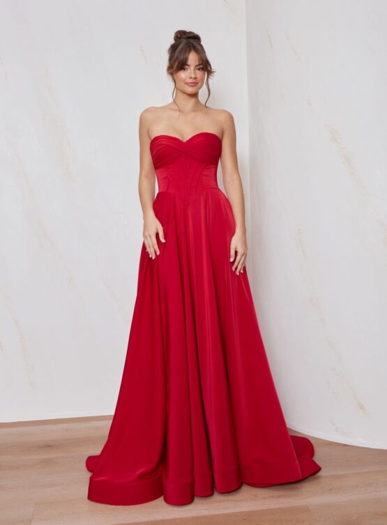 Carly PO2674 Wine_TaniaOlsen_Formal 440