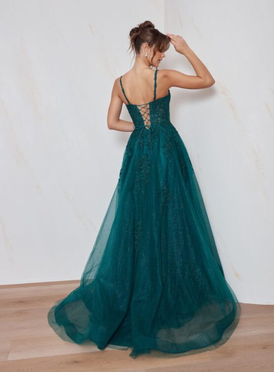 Cesella PO2672 Emerald_TaniaOlsen_Formal 425