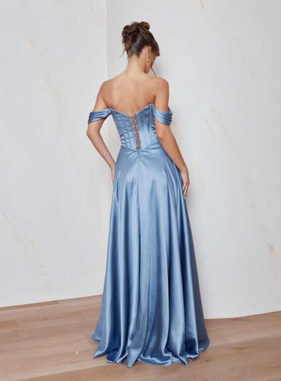Cosette PO2628_Dusty blue_20250722_TaniaOlsen_Formal 180